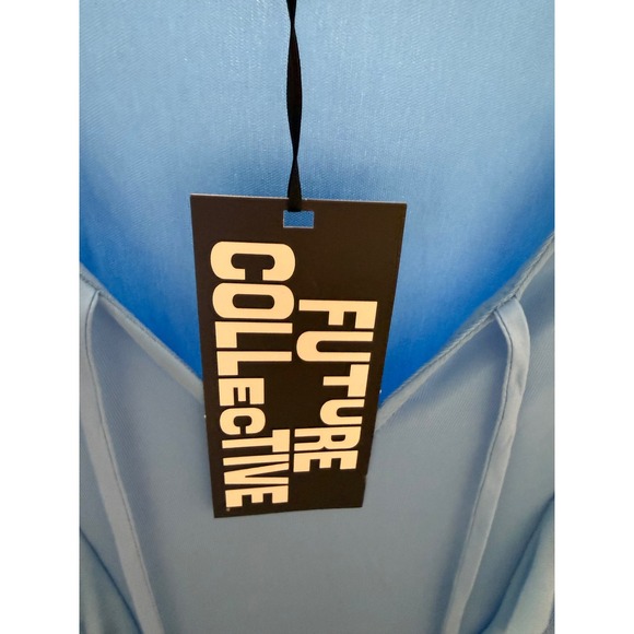 Future Collective Maxi Dress Womens Medium Blue NEW Ruffle Long Sleeve V-Neck - Picture 3 of 8